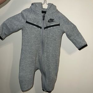 6-9 month nike tech fleece